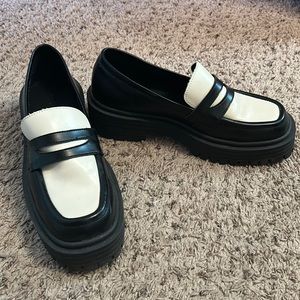 Alohas Vegan Leather Platform Two Toned Loafers Size 38 european